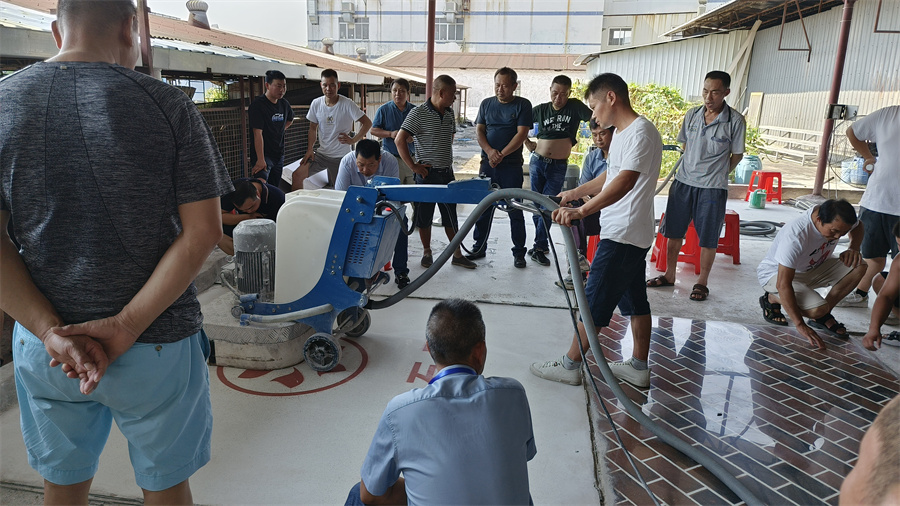 無機(jī)磨石研磨